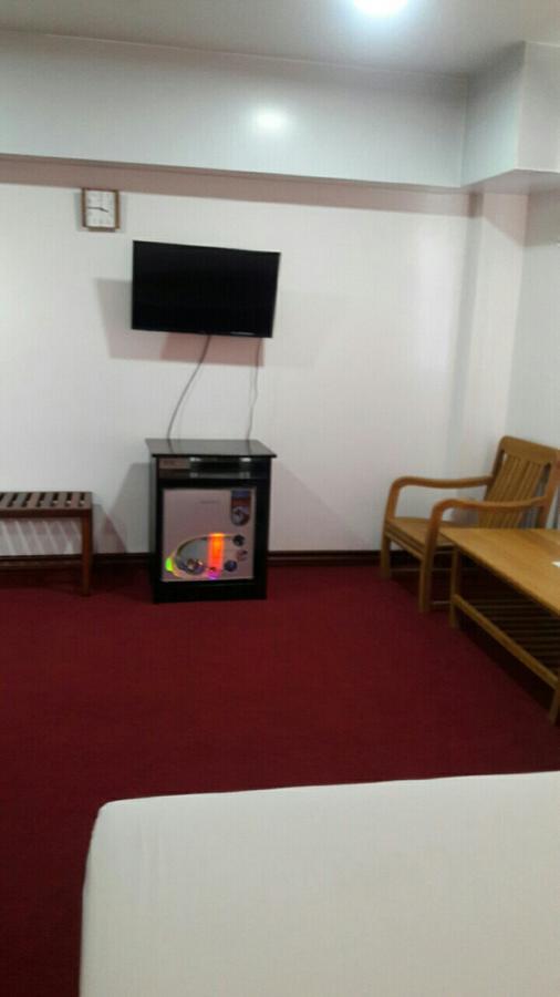 Venus Star Hotel Yangon Extérieur photo